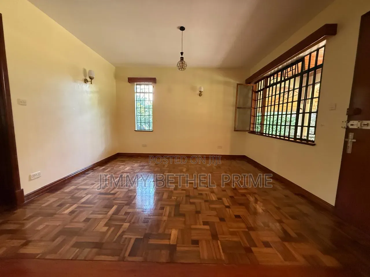 5bdrm House in Nyari for sale in Nyari