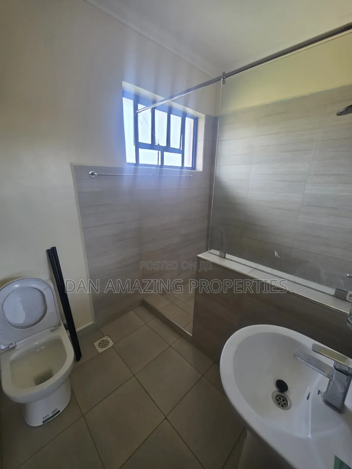 4bdrm Maisonette in Kimuka, Kibiku for sale in Kibiku