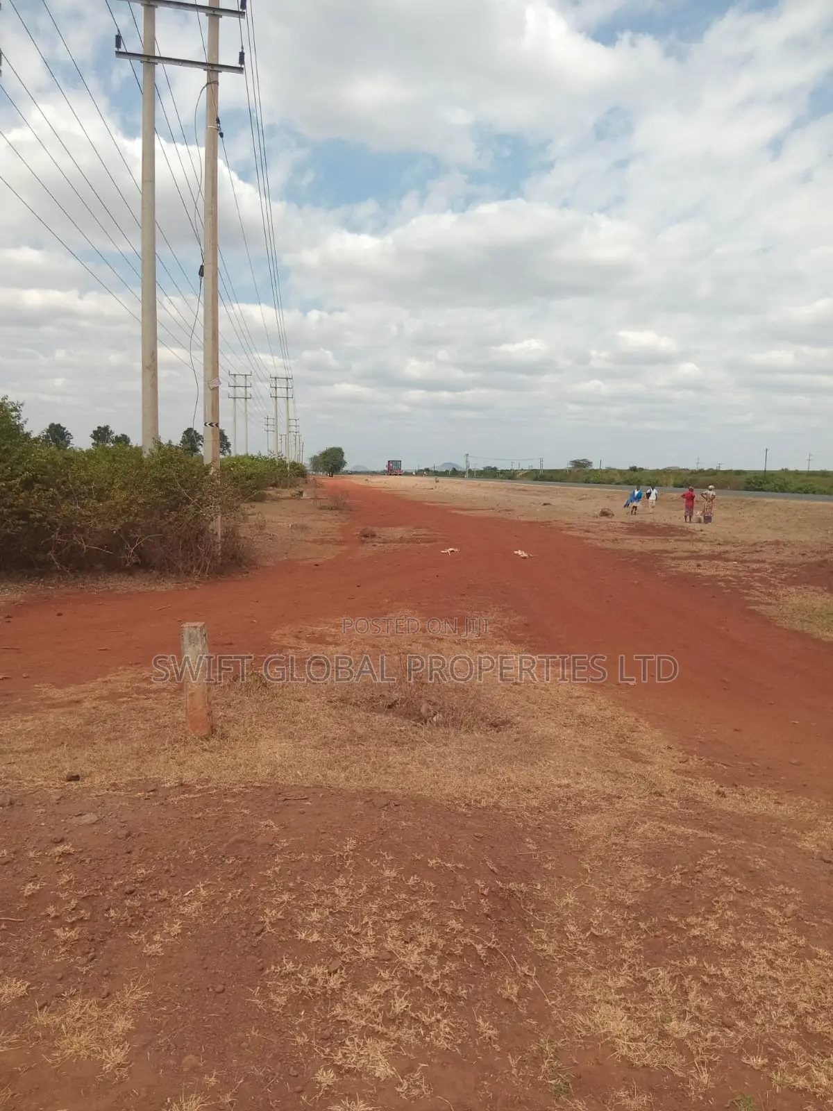 10 Acres Touching Mombasa-Nairobi Highway in Sultan Hamud Is for Sale in Kenyawa-Poka