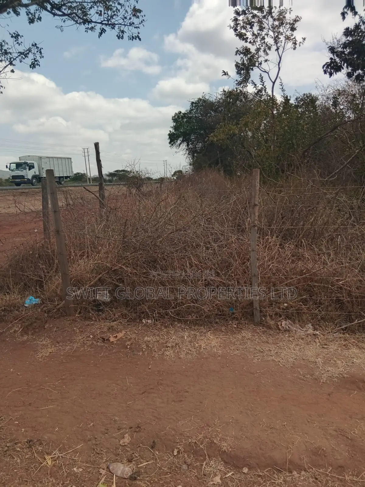 5 Acres Touching Mombasa-Nairobi Road in Sultan Hamud Is for Sale in Kenyawa-Poka