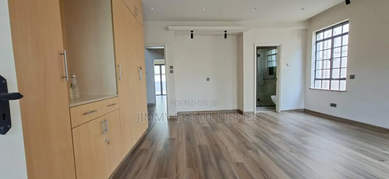 4bdrm Mansion in Spring Valley for rent in Spring Valley