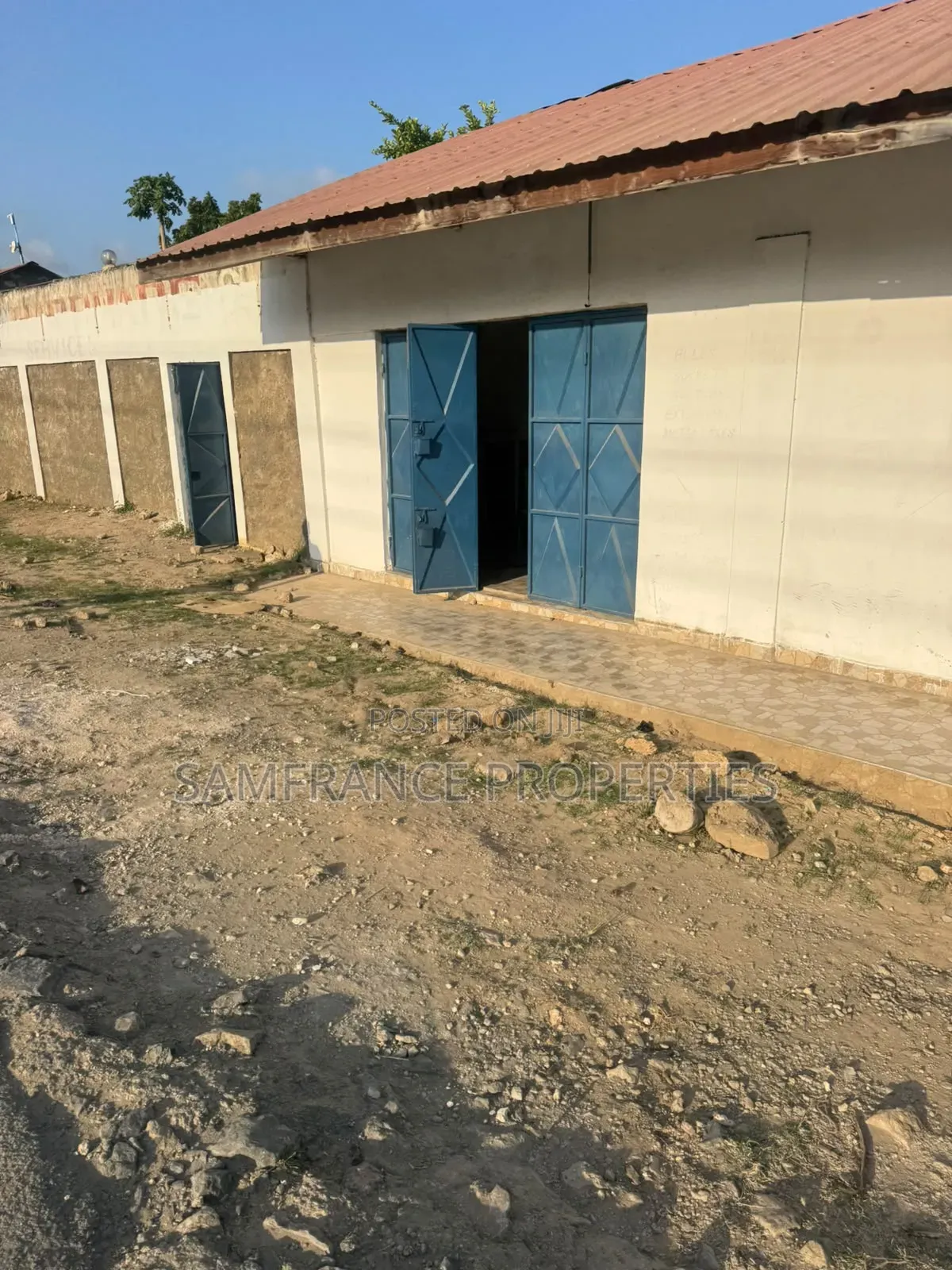 Utange Yard to Let in Utange