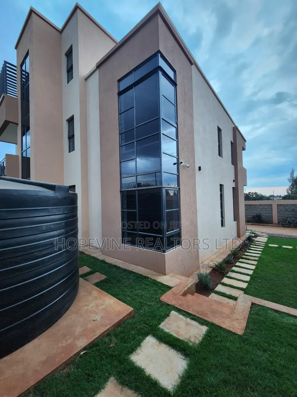 4bdrm House in Daykio-Bustani, Kimbo for sale in Kimbo