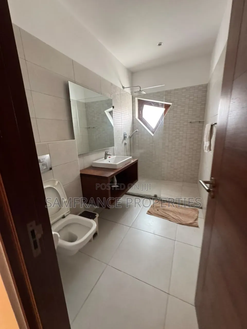 Tudor Furnished 3-Bedroom Long Term in Tudor