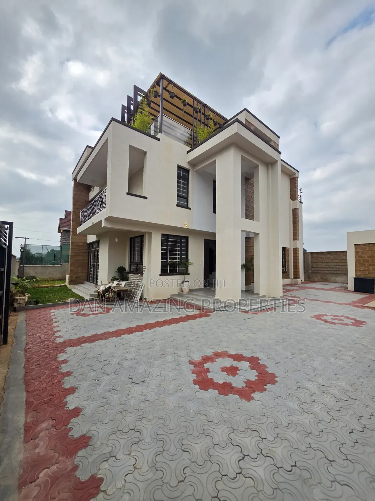 4bdrm Maisonette in Rimpa Plus Dsq for sale in Rimpa