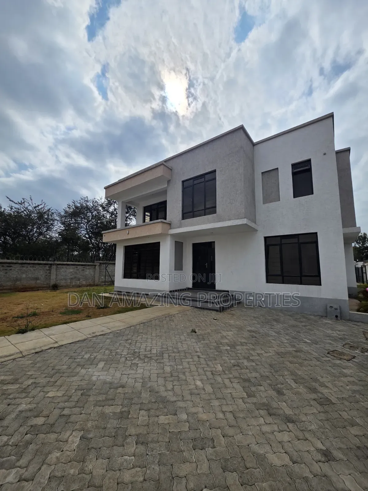 3bdrm Maisonette in Rimpa Plus Dsq for rent in Rimpa