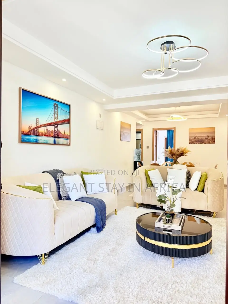Cozy 3 Bed in Riverside at Per Day in Riverside Drive