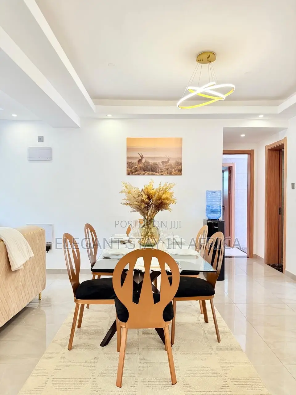 Cozy 3 Bed in Riverside at Per Day in Riverside Drive