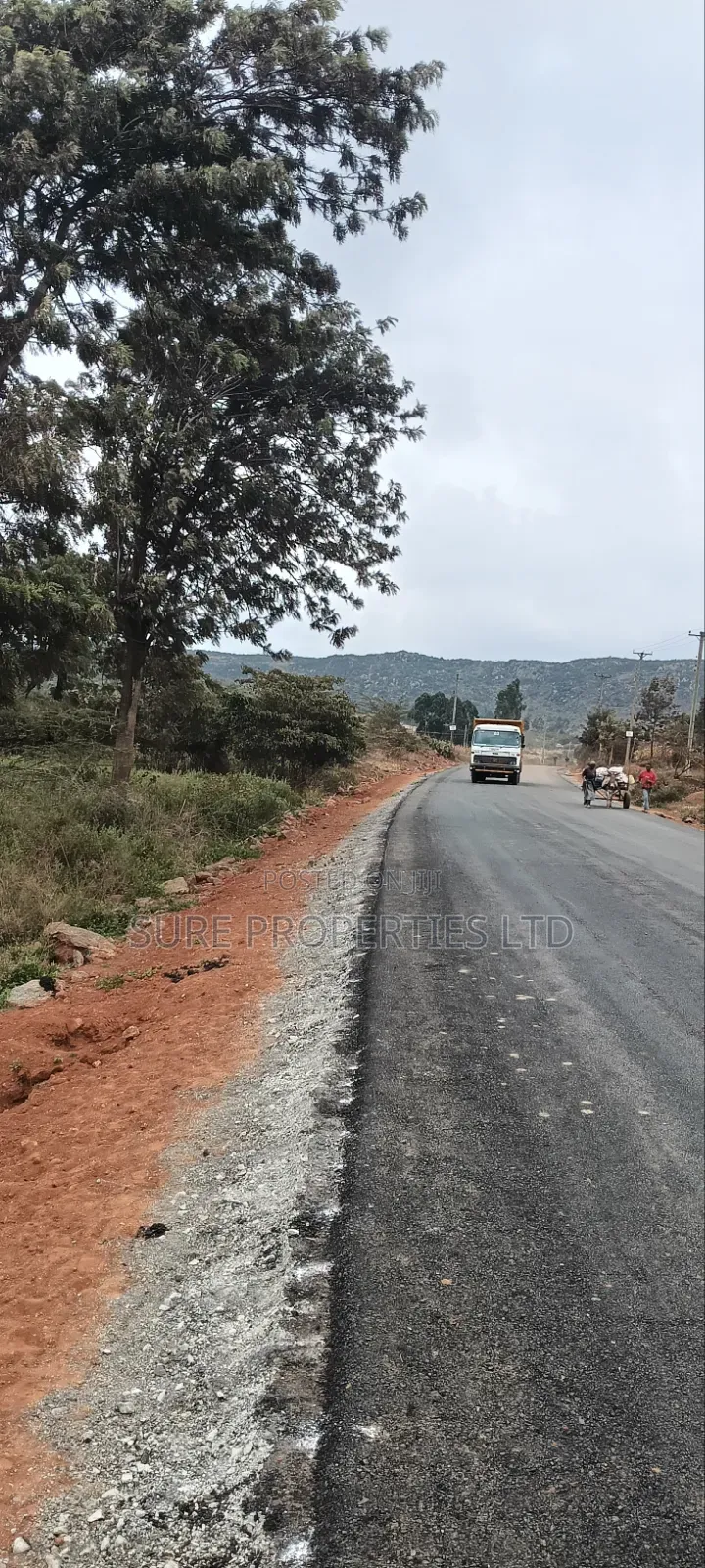 Kikuyu Prime 2 Acres in Nachu Mbomboini on Tarmac in Kikuyu