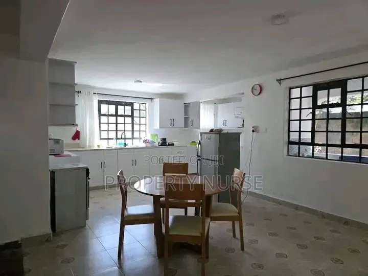 4bdrm Maisonette in Gateway Mall Area for rent in Gateway Mall Area