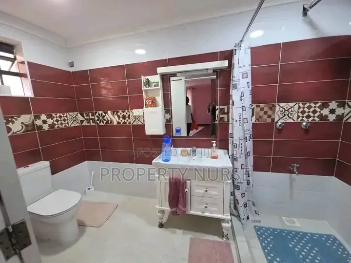 4bdrm Maisonette in Gateway Mall Area for rent in Gateway Mall Area