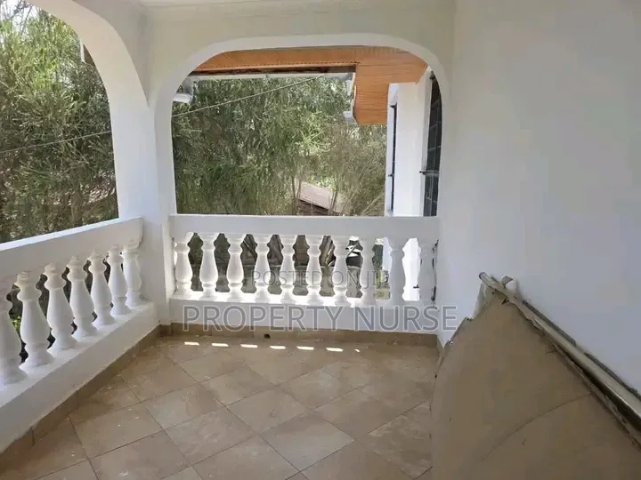 4bdrm Maisonette in Gateway Mall Area for rent in Gateway Mall Area