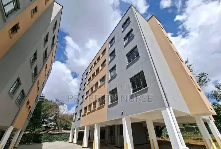 2bdrm Apartment in Gateway Mall Area for sale in Gateway Mall Area
