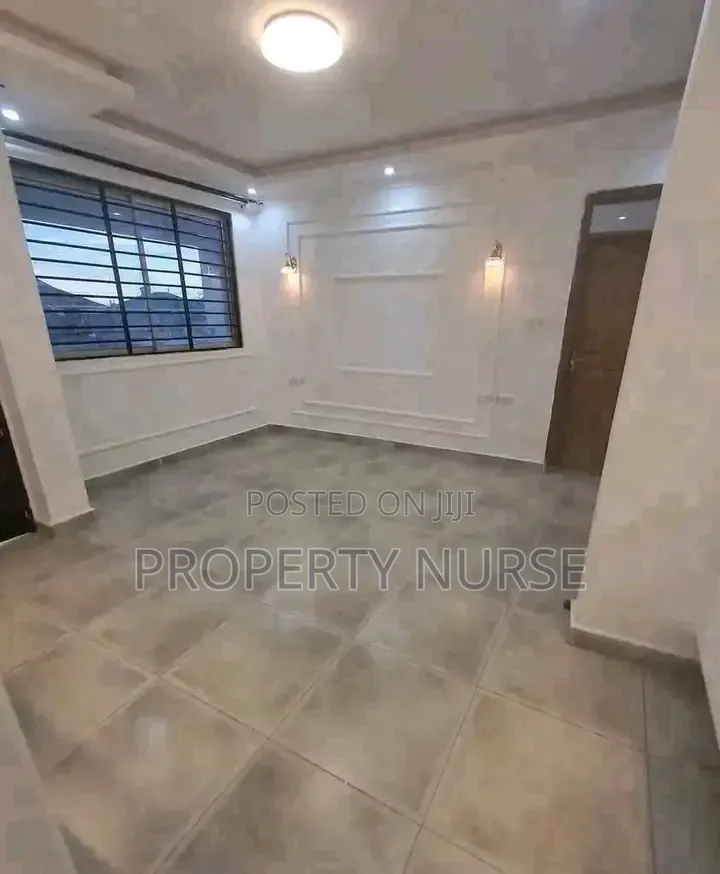 Furnished 5bdrm Maisonette in Gateway Mall Area for rent in Gateway Mall Area