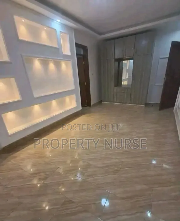 Furnished 5bdrm Maisonette in Gateway Mall Area for rent in Gateway Mall Area