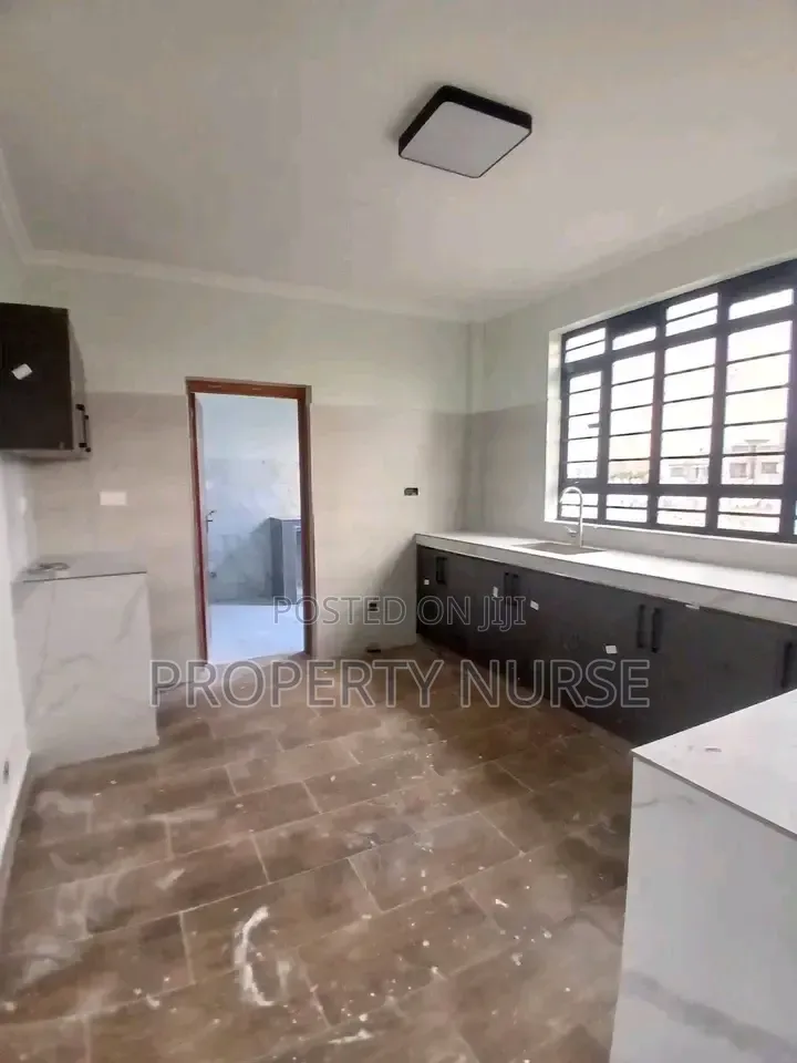 3bdrm Duplex in Gateway Mall Area for rent in Gateway Mall Area