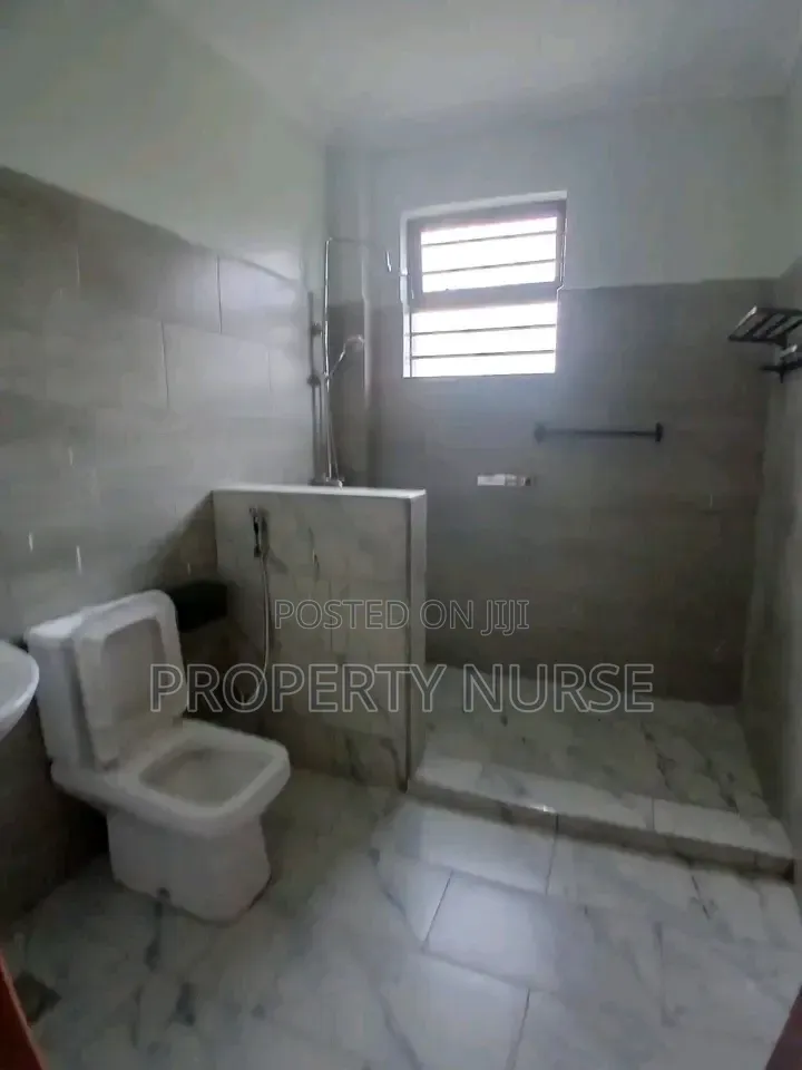3bdrm Duplex in Gateway Mall Area for rent in Gateway Mall Area