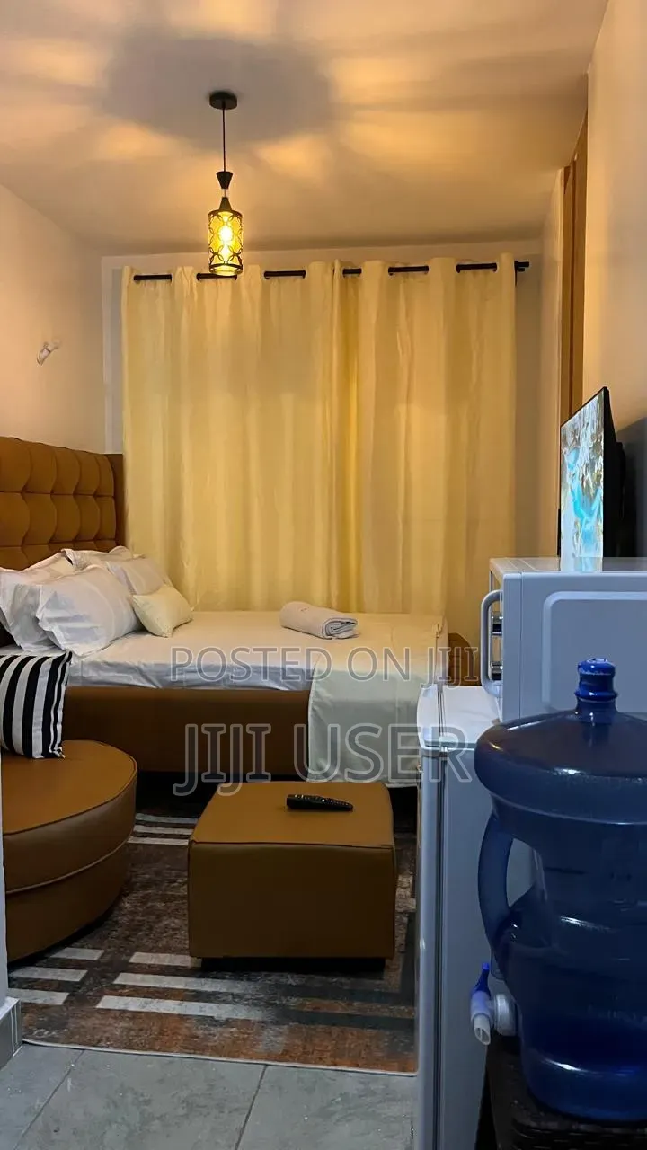 Chic Nairobi Studio | Minutes to JKIA & SGR in Fedha
