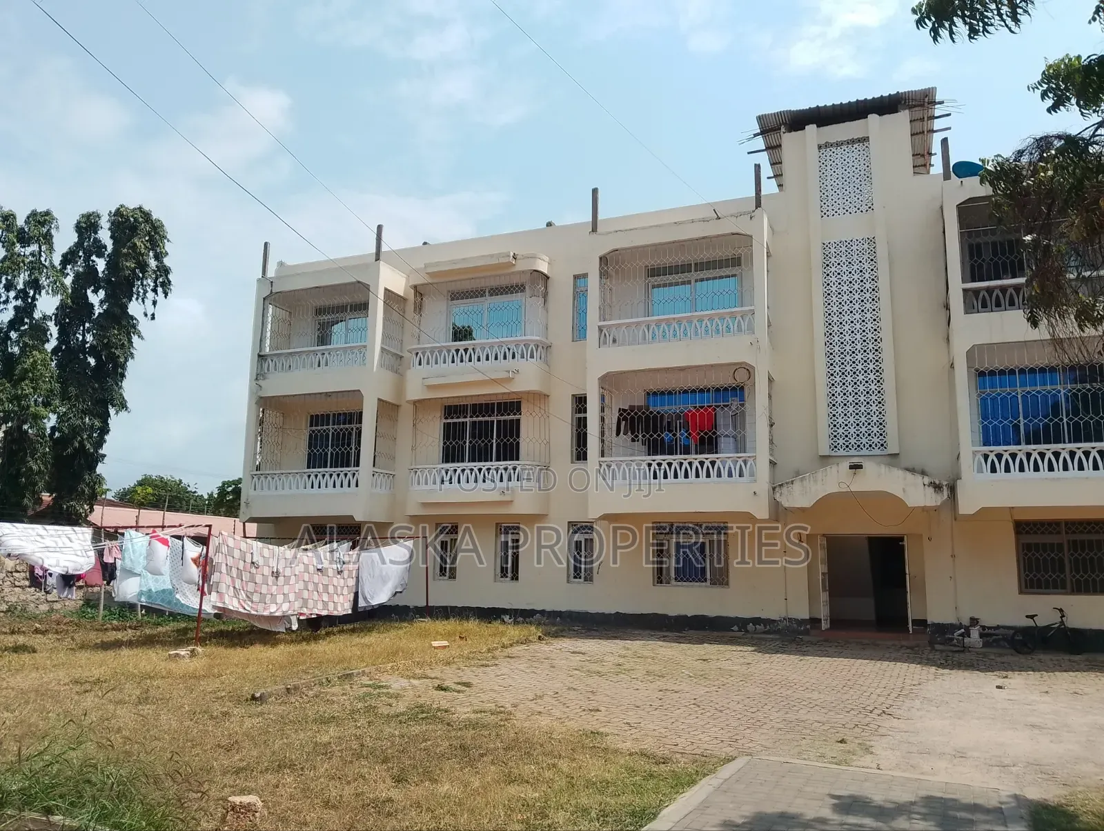 3bdrm Apartment in Beach Road Estate, Nyali Mkomani for rent in Nyali Mkomani