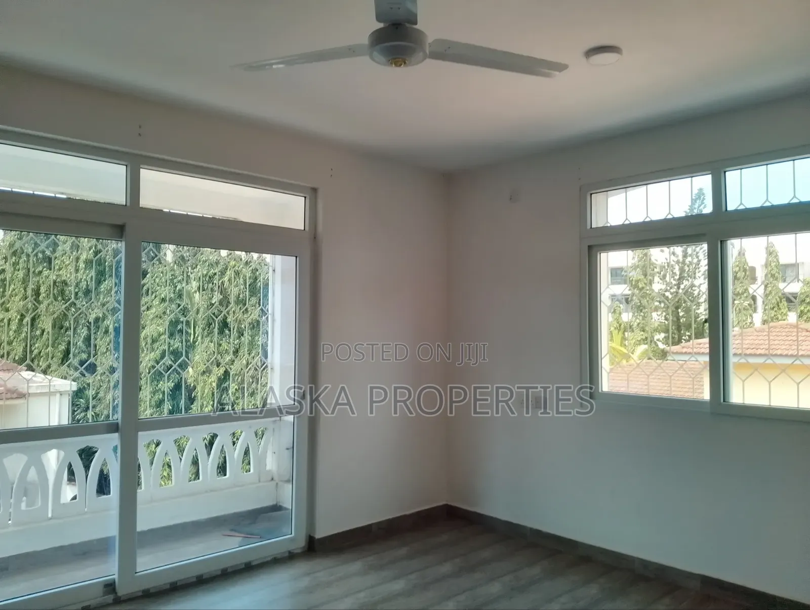 3bdrm Apartment in Beach Road Estate, Nyali Mkomani for rent in Nyali Mkomani