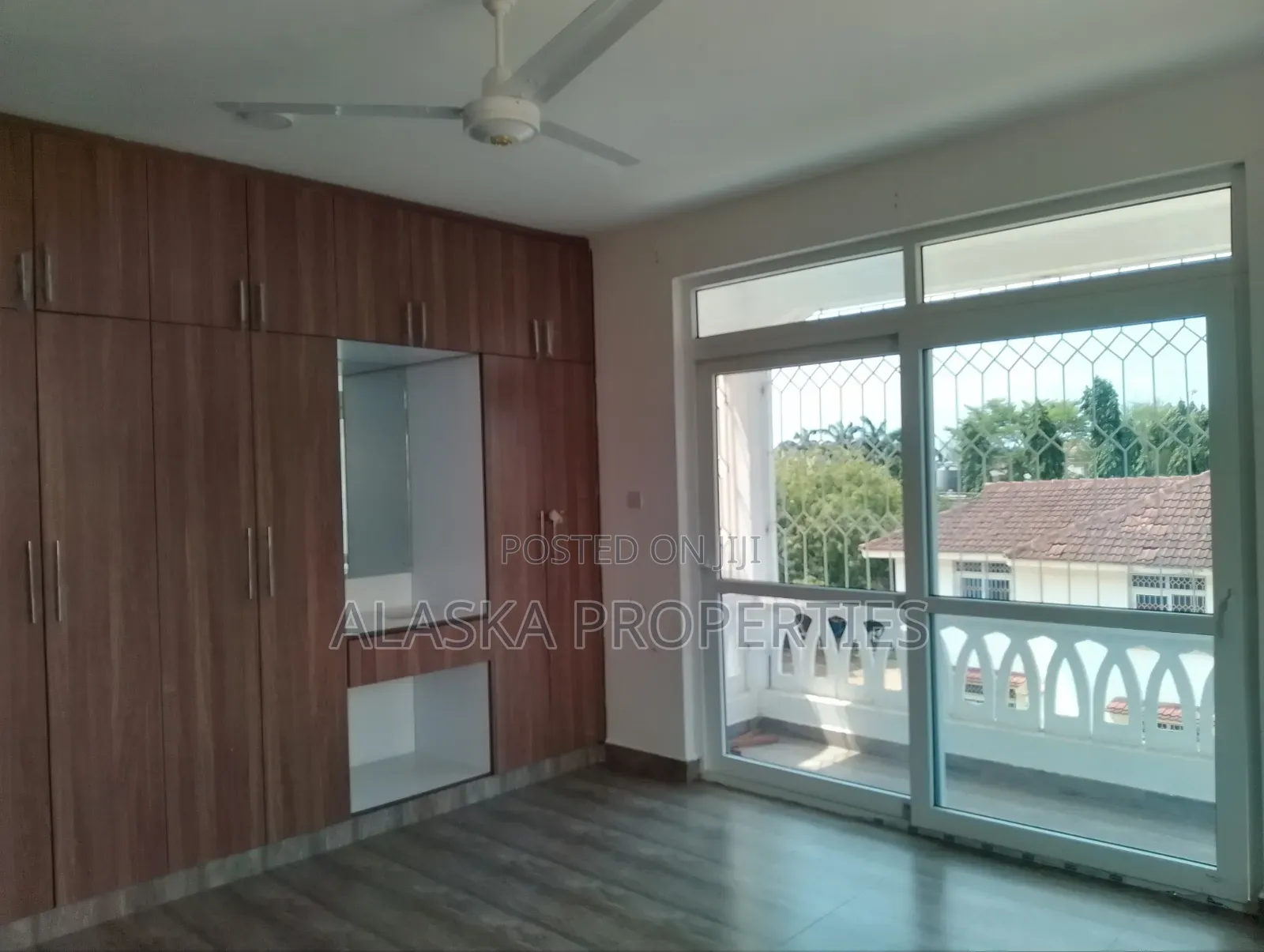 3bdrm Apartment in Beach Road Estate, Nyali Mkomani for rent in Nyali Mkomani