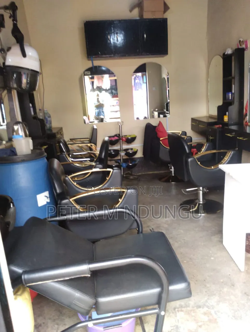Executive Salon on Sale, Thika in Thika