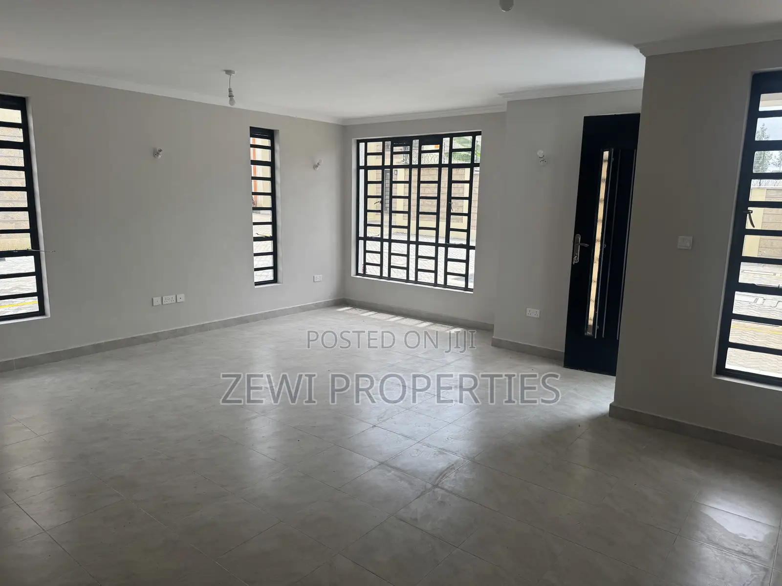 3bdrm Mansion in Thogoto for sale in Thogoto