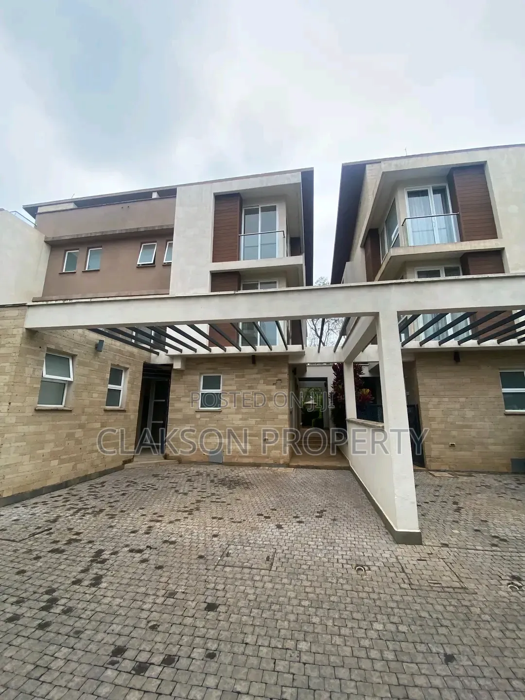 4bdrm Townhouse / Terrace in Lavington, Valley Arcade for rent in Valley Arcade