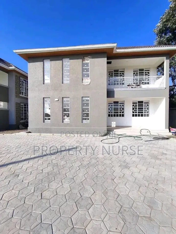 3bdrm Maisonette in Gateway Mall Area for rent in Gateway Mall Area