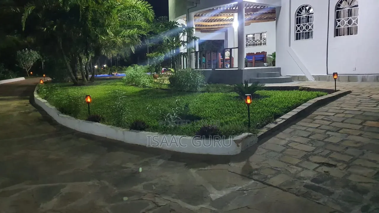 5 Bedroom Airbnb in Nyali in Nyali Mkomani