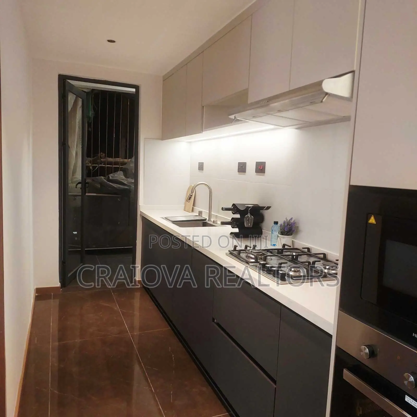 3bdrm Apartment in Spring Valley for sale in Spring Valley