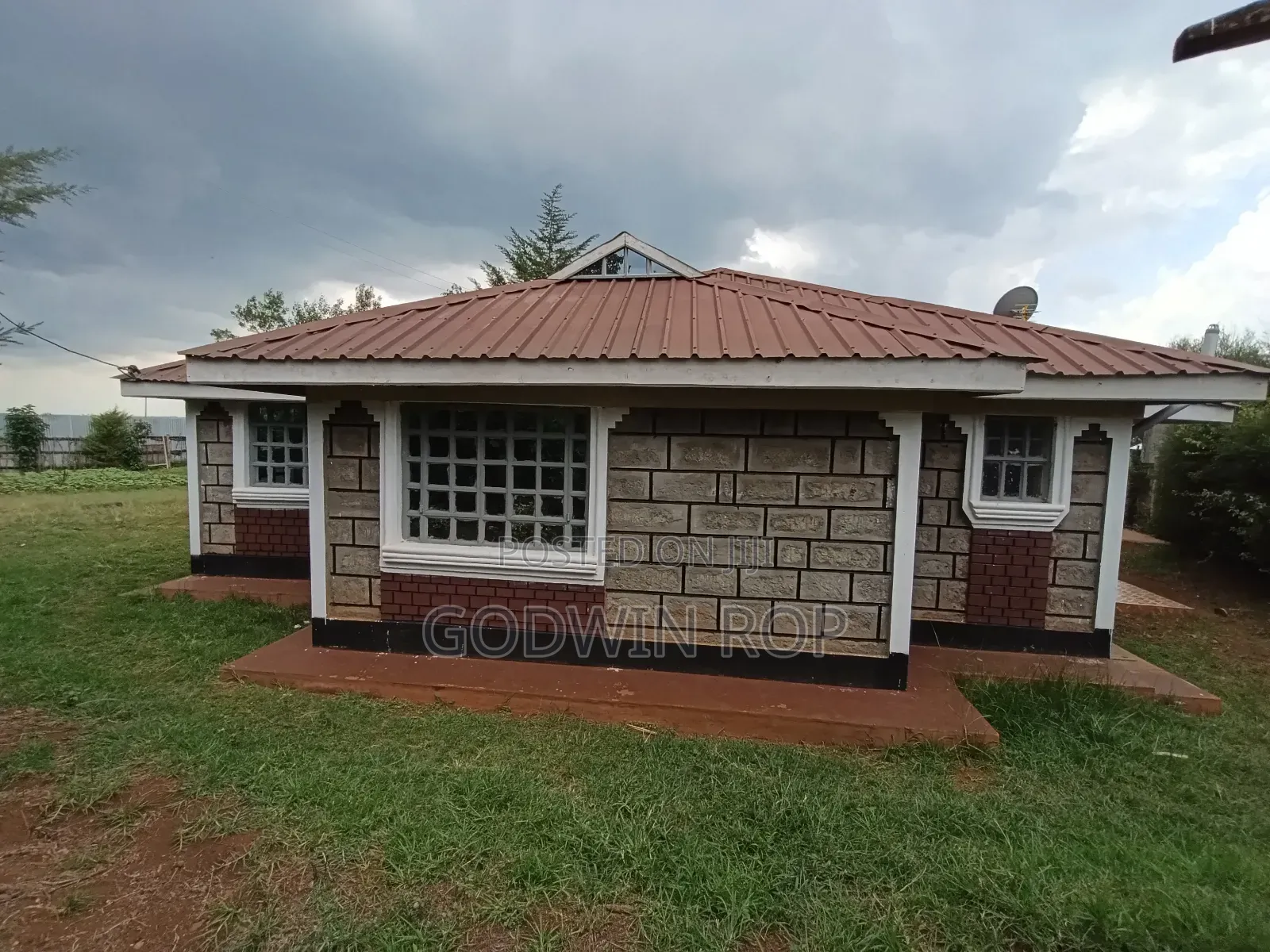 3bdrm House in Kapteldon, Simat for sale in Simat