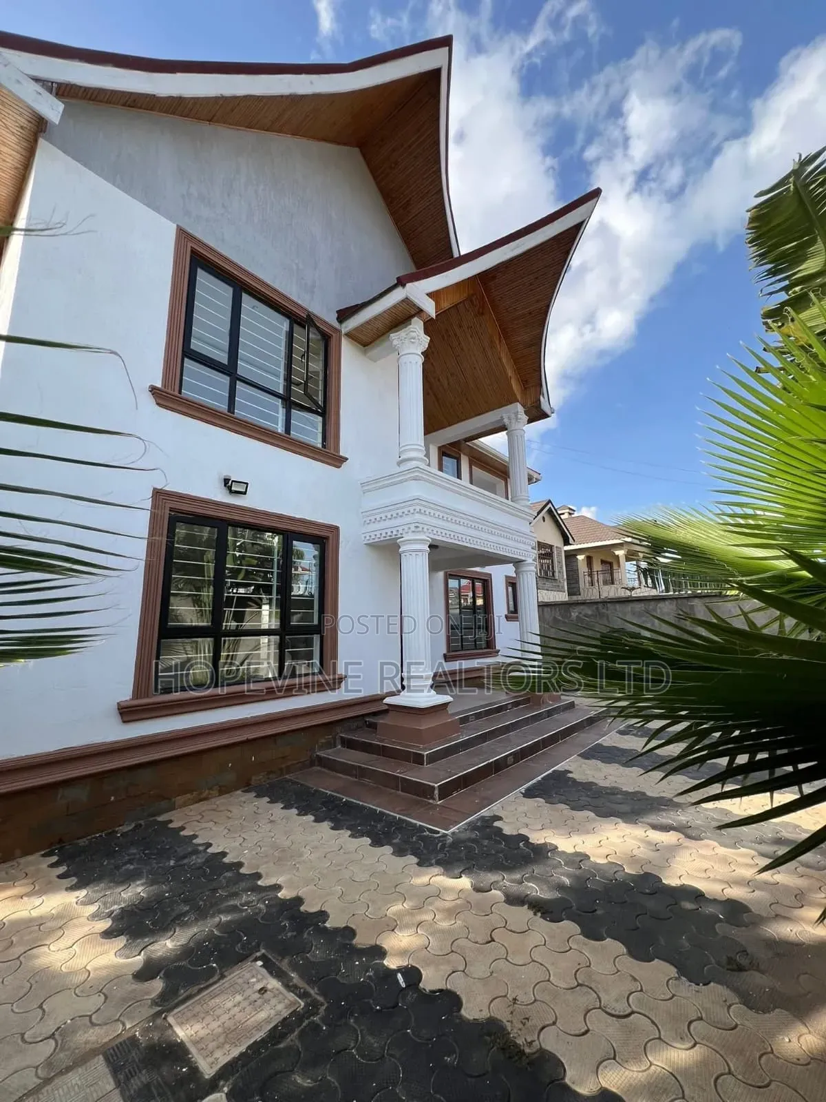5bdrm Mansion in Kamakis for sale in Kamakis
