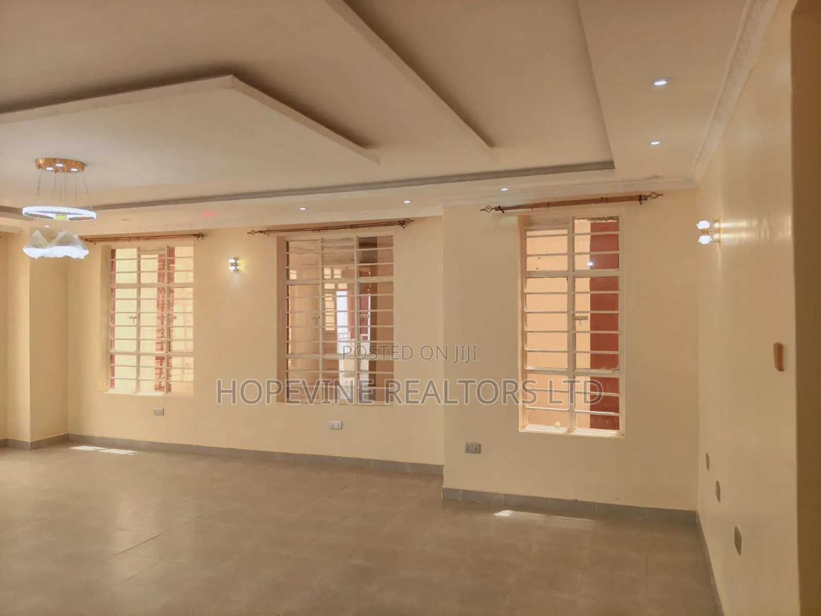 5bdrm Mansion in Membley for rent in Membley Estate