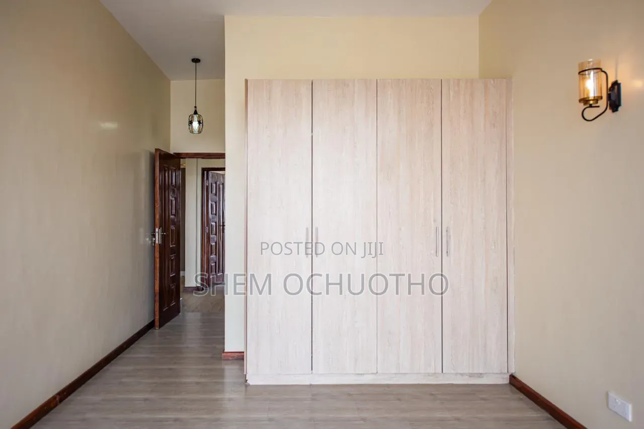 3bdrm Apartment in Muthaiga Square for sale in Muthaiga