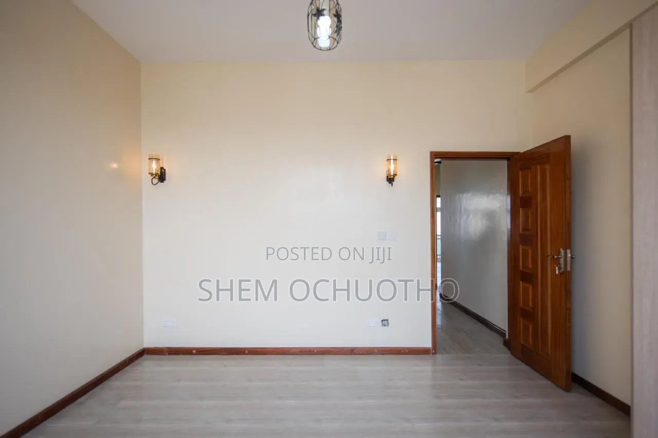 3bdrm Apartment in Muthaiga Square for sale in Muthaiga
