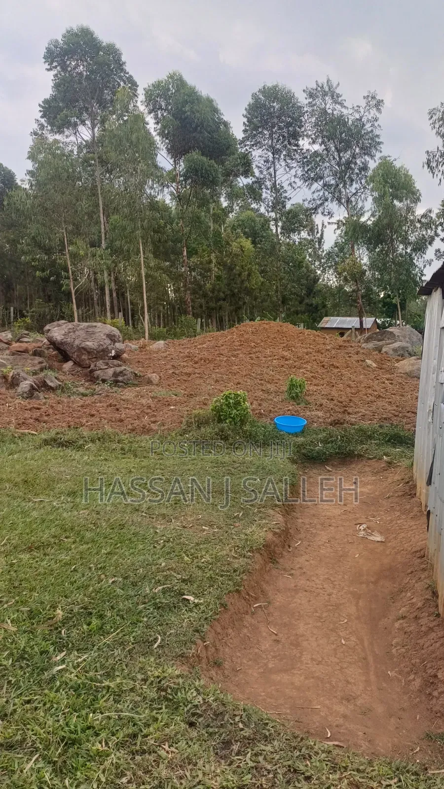 1 1/2acres Ekero . in East Wanga