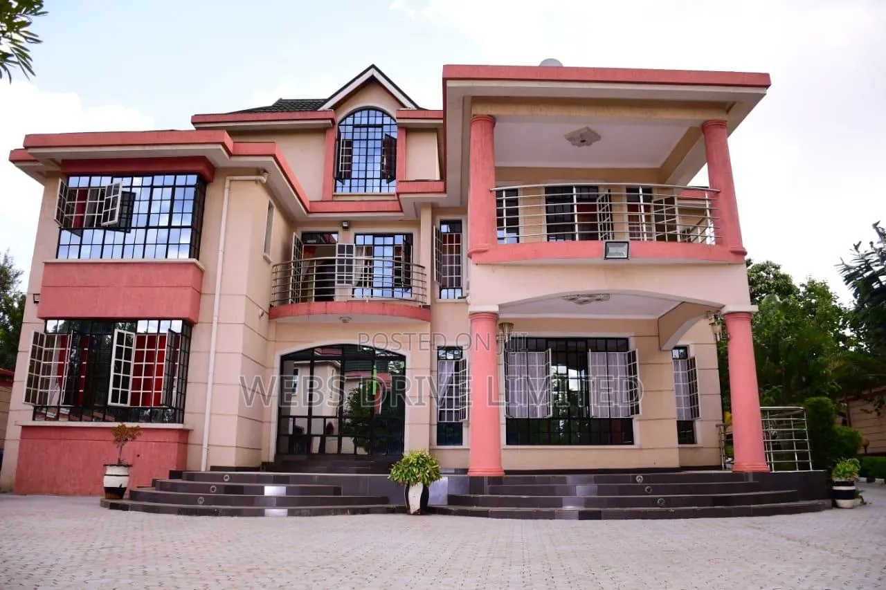 5bdrm Maisonette in Thoome Estate, Thome for sale in Thome