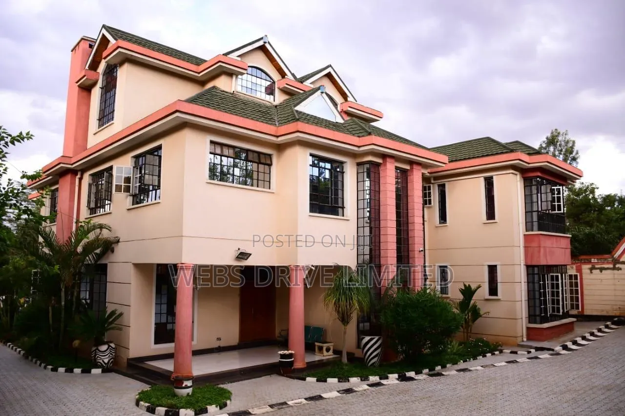 5bdrm Maisonette in Thoome Estate, Thome for sale in Thome