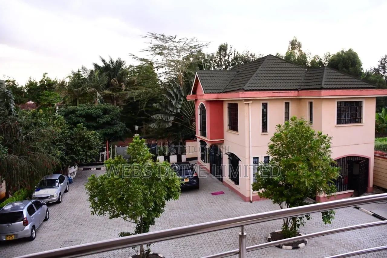 5bdrm Maisonette in Thoome Estate, Thome for sale in Thome