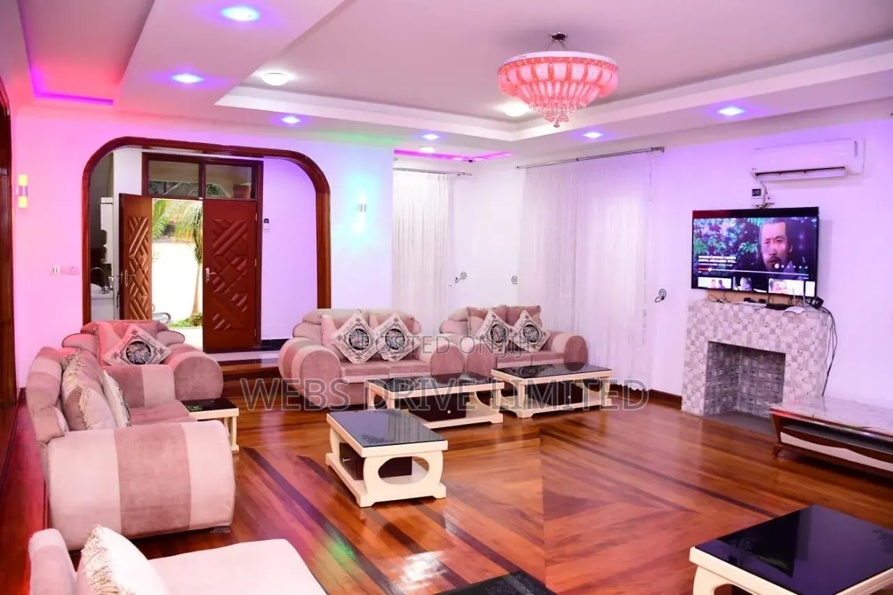 5bdrm Maisonette in Thoome Estate, Thome for sale in Thome