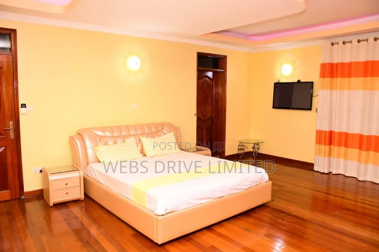 5bdrm Maisonette in Thoome Estate, Thome for sale in Thome