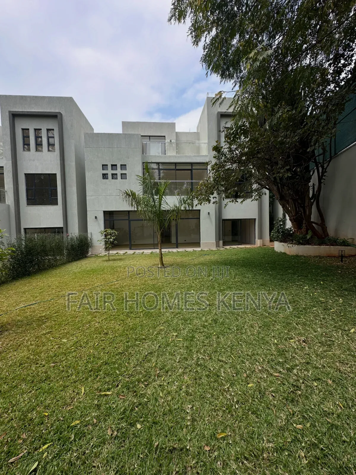 5bdrm Townhouse / Terrace in Maji Mazuri, Muthangari for rent in Muthangari