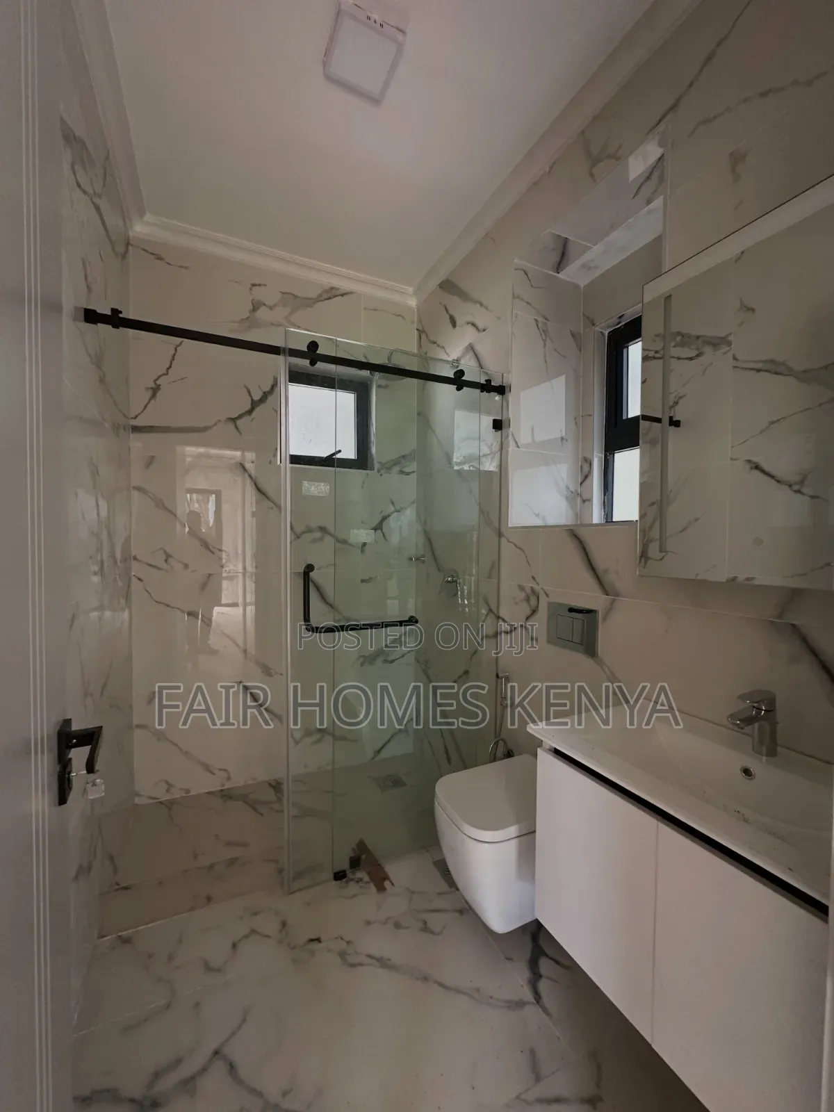 5bdrm Townhouse / Terrace in Maji Mazuri, Muthangari for rent in Muthangari
