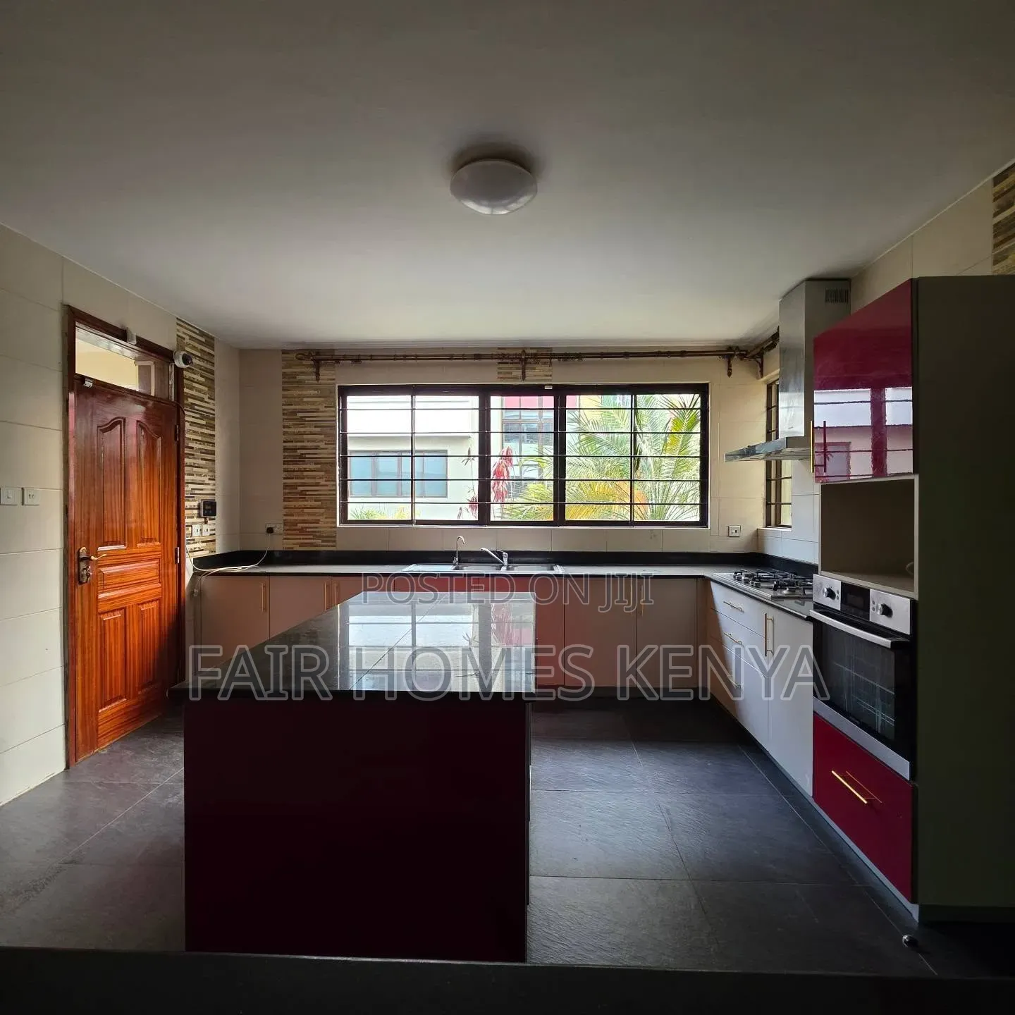 5bdrm Townhouse / Terrace in Lavington Green, Muthangari for rent in Muthangari