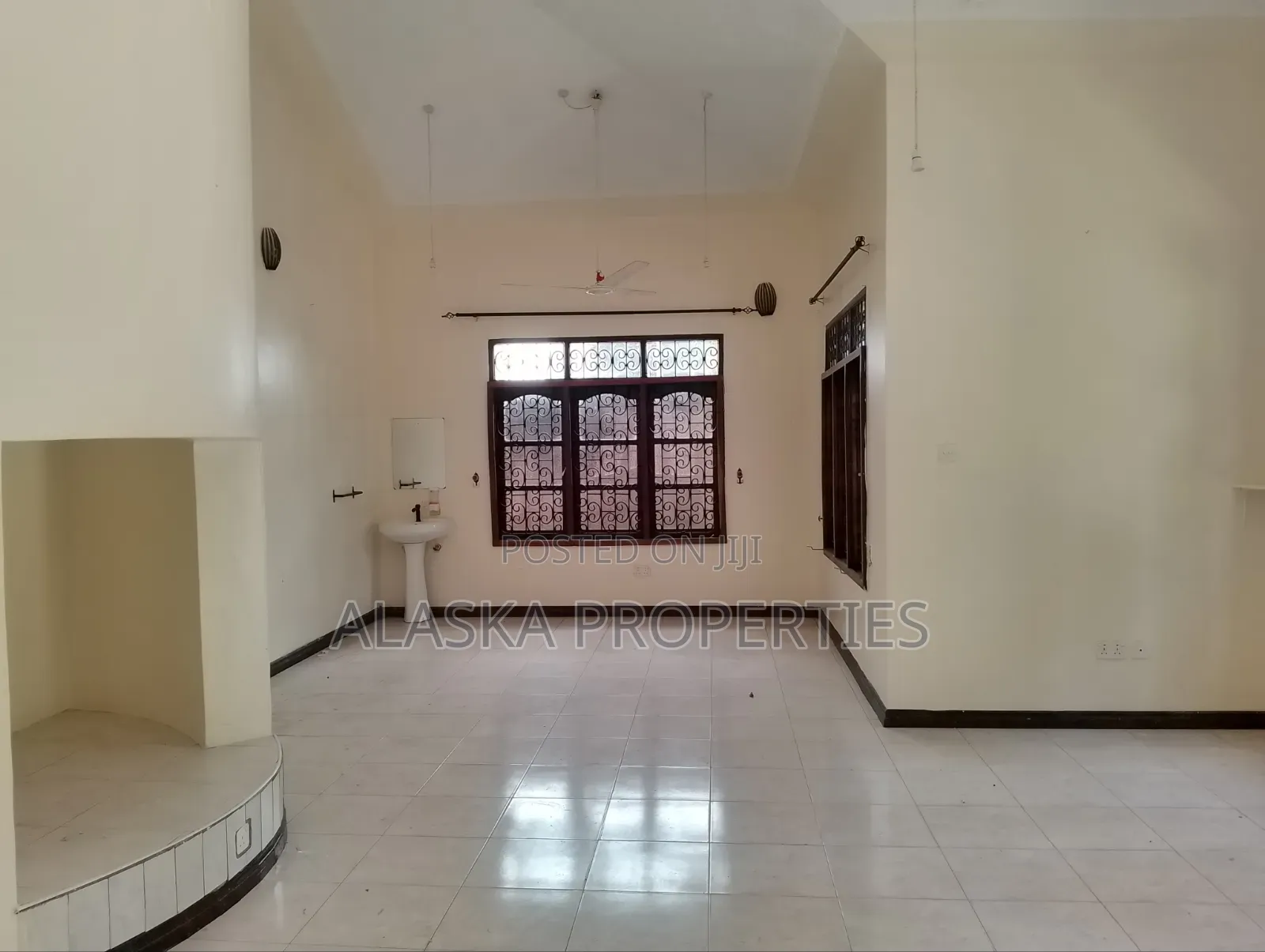 4bdrm Maisonette in Nyali Estate for rent in Nyali Mkomani