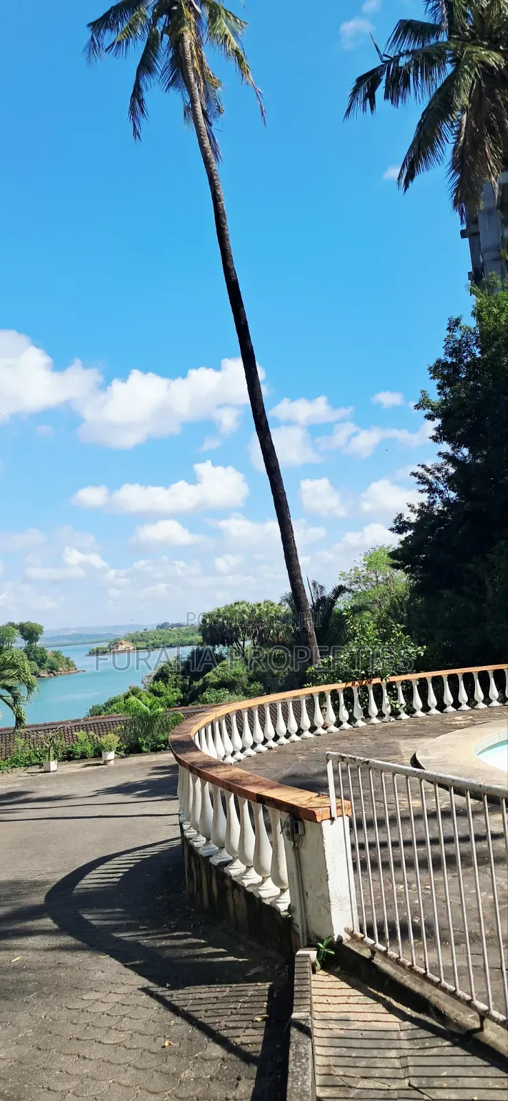 For Sale 1.6 Acres Land With Houses Nyali in Nyali Mkomani
