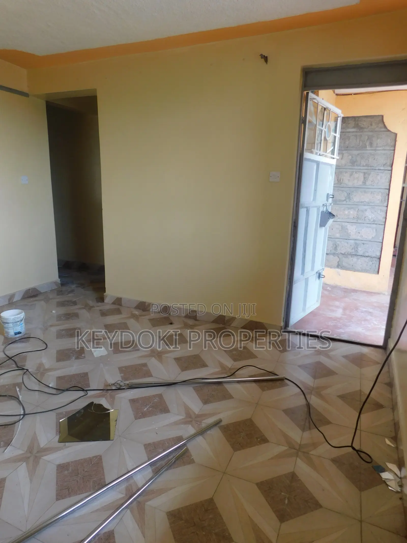 2bdrm Apartment in Garage, Sunton Estate for rent in Sunton Estate