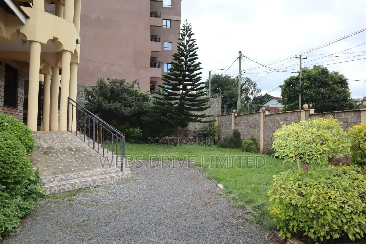 6bdrm Maisonette in Thome Estate for sale in Thome
