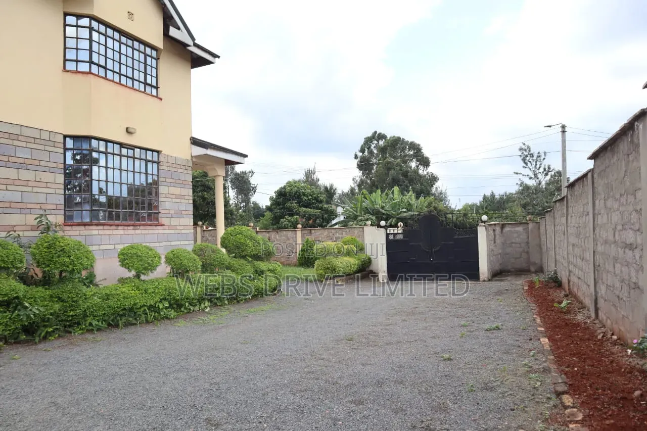 6bdrm Maisonette in Thome Estate for sale in Thome